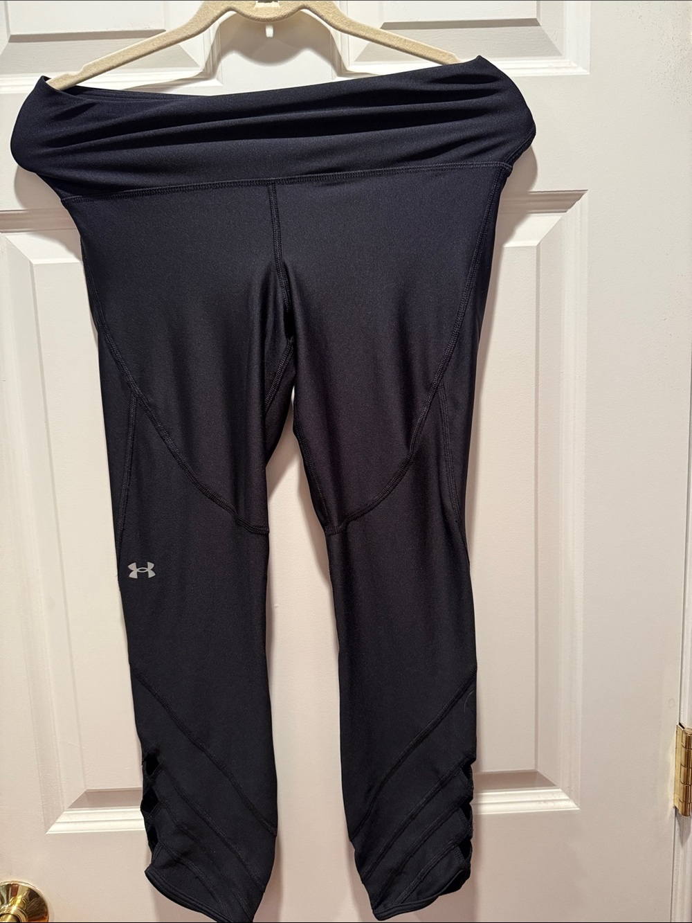Under Armour Black Cropped Performance Leggings